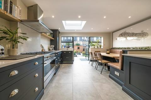 7 Cecil Road, London, SW19 1JR