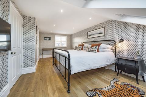 7 Cecil Road, London, SW19 1JR