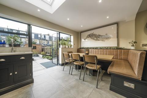 7 Cecil Road, London, SW19 1JR