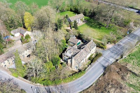 4 bedroom detached house for sale, Woodsome Road, Fenay Bridge, Huddersfield, HD8 0LQ