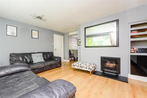 4 bedroom terraced house for sale, Churchside, Vigo, Kent