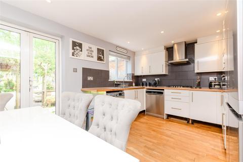 4 bedroom terraced house for sale, Churchside, Vigo, Kent
