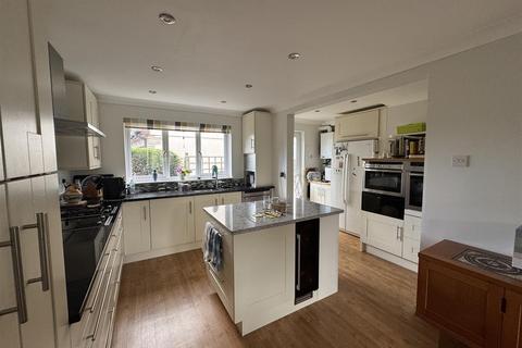 30 Fairways View, High Bickington, Umberleigh, EX37 9BZ