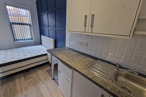 undefined, Francis Street, Luton, Bedfordshire