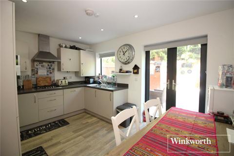 3 bedroom terraced house for sale, Studio Way, Borehamwood, Hertfordshire, WD6