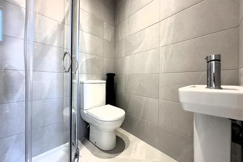 5 bedroom terraced house to rent, Worcester Parade, Gloucester GL1