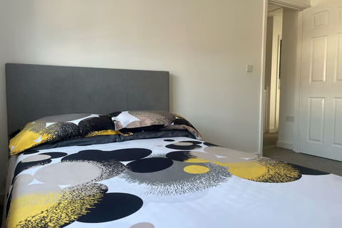 1 bedroom in a house share to rent, Barnabas Drive, Salford M6