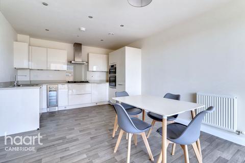 2 bedroom flat for sale, Renard Way, Trumpington, Cambridge