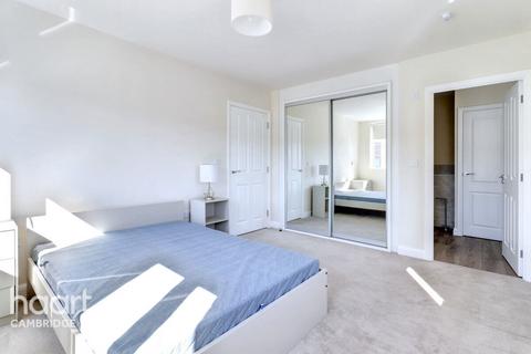 2 bedroom flat for sale, Renard Way, Trumpington, Cambridge
