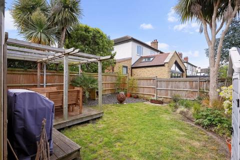 2 bedroom apartment for sale, Park Lane, Carshalton, SM5