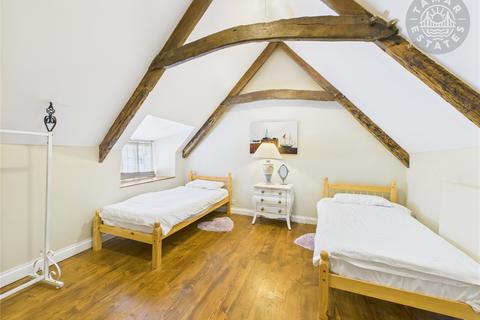 4 bedroom terraced house for sale, GRADE II LISTED. 4 DOUBLE BEDROOMS. 3 BATHROOMS.