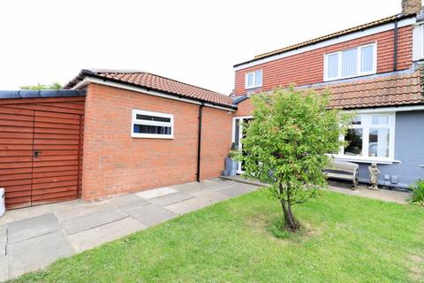 2 bedroom bungalow for sale, Alnwick Close, Redcar, TS10