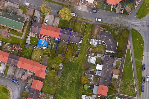 3 bedroom terraced house for sale, The Green, Oldham