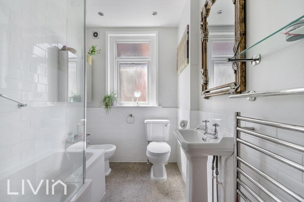 Ashburton avenue, 53 (12 from 23) 10