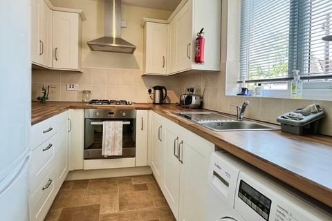2 bedroom flat for sale, Applegarth Mews, Crescent Street, Cottingham, HU16 5SS