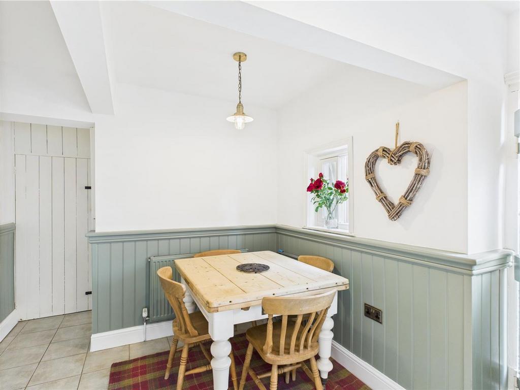 Kitchen/dining