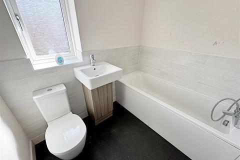3 bedroom semi-detached house for sale, Trefoil Close, Scartho, Grimsby, N.E. Lincs, DN33 3BB