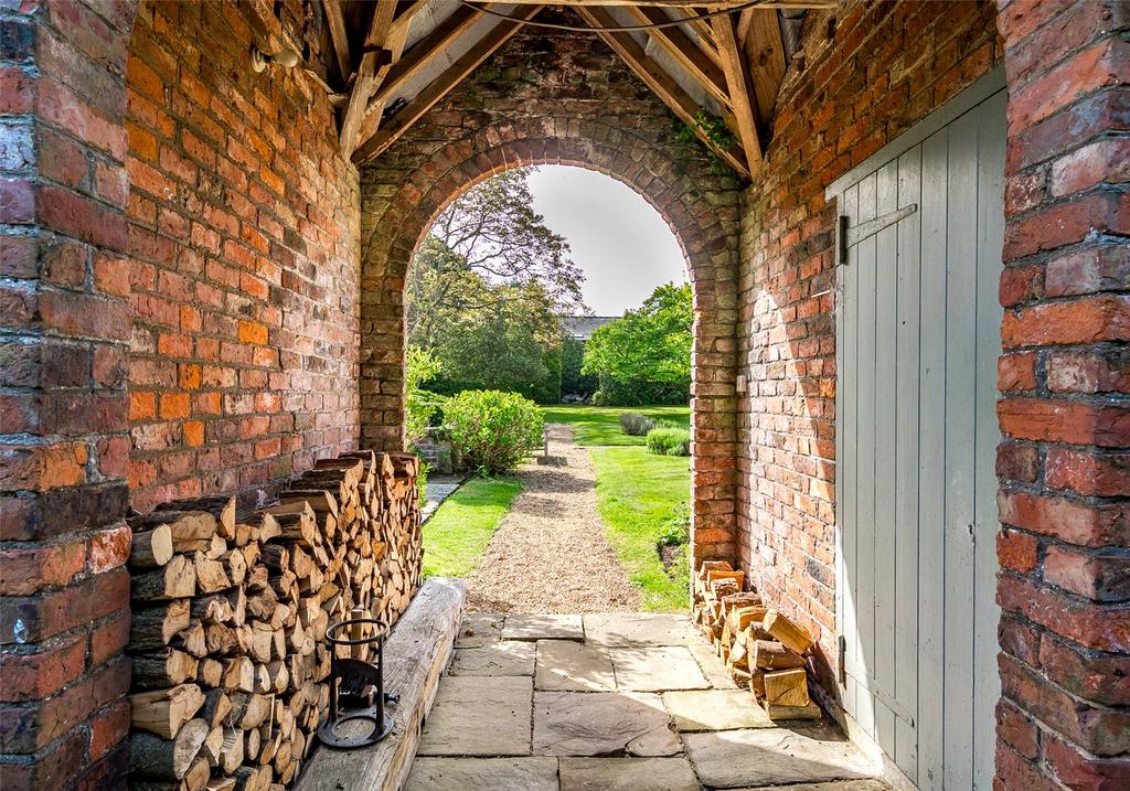 Archway/Log Store