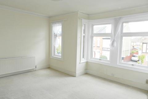 2 bedroom flat for sale, Fyfield Road, Enfield EN1