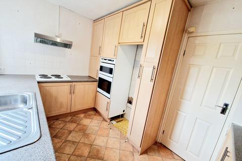 6 Dovehouse Close, Whitefield, Manchester, M45 7PE