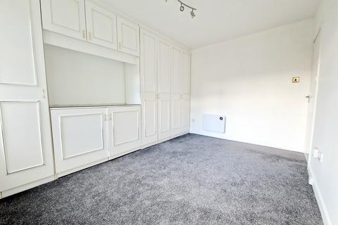 6 Dovehouse Close, Whitefield, Manchester, M45 7PE