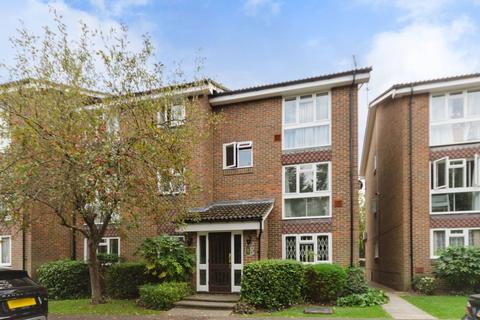 20 Fleetwood Close, Croydon, CR0 5HD