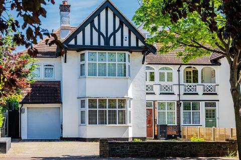 5 bedroom semi-detached house for sale, Thorpe Hall Avenue, Southend-on-sea, SS1