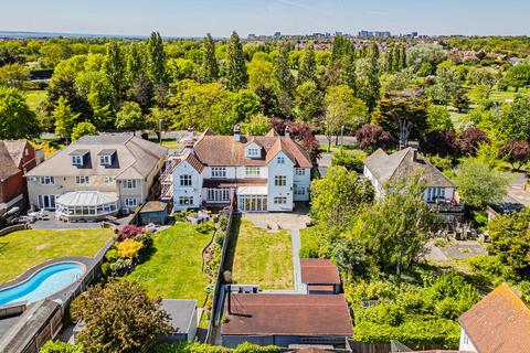 5 bedroom semi-detached house for sale, Thorpe Hall Avenue, Southend-on-sea, SS1