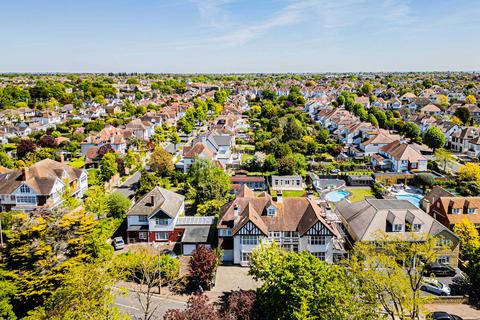 5 bedroom semi-detached house for sale, Thorpe Hall Avenue, Southend-on-sea, SS1