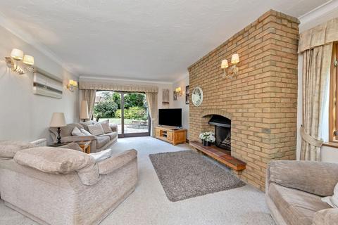 12 Charnocks Close, Gamlingay, Sandy, SG19 3JX