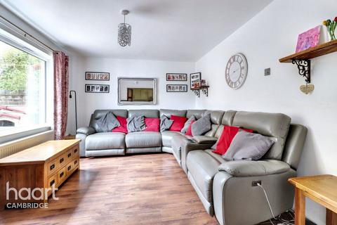 57 Hazelwood Close, Cambridge, CB4 3SW