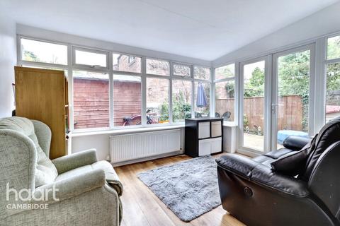 57 Hazelwood Close, Cambridge, CB4 3SW