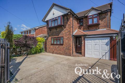 4 bedroom detached house for sale, Larup Avenue, Canvey Island, SS8