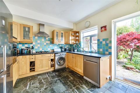 30 Leaside Avenue, London, N10 3BU