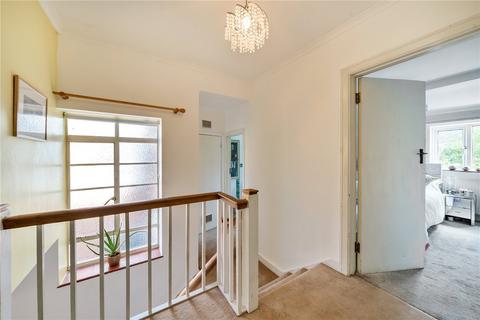 30 Leaside Avenue, London, N10 3BU