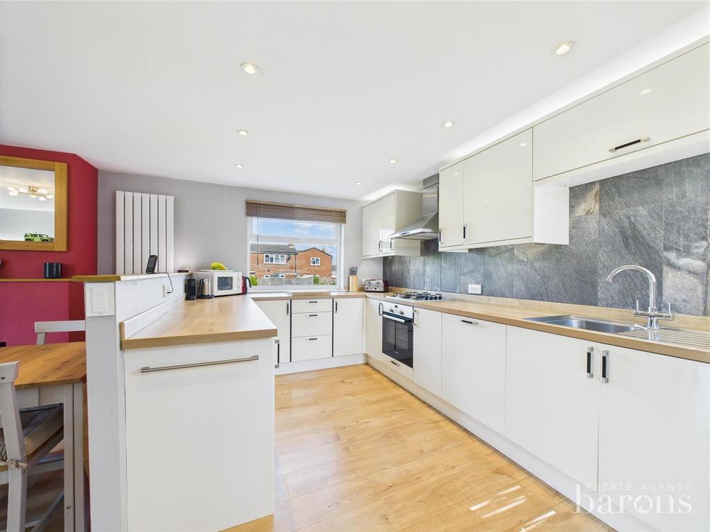 CAM05005 G0-PR0075-STILL005.jpg