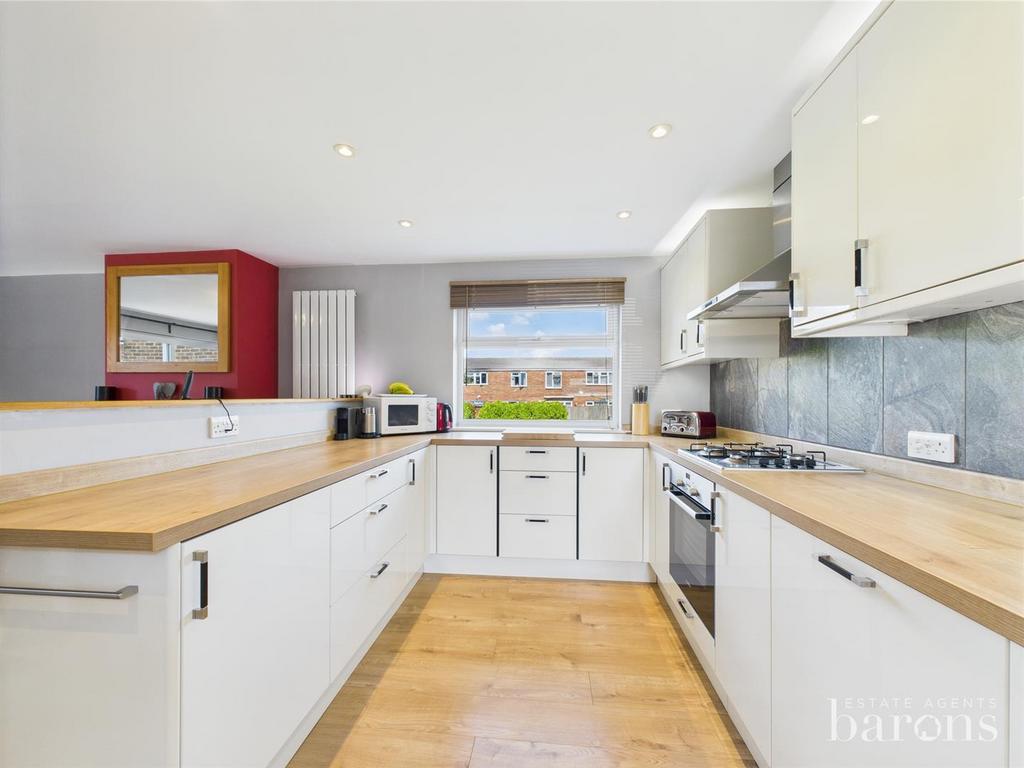 CAM05005 G0-PR0075-STILL006.jpg