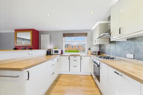 67 Cleaver Road, Basingstoke, RG22 6SH