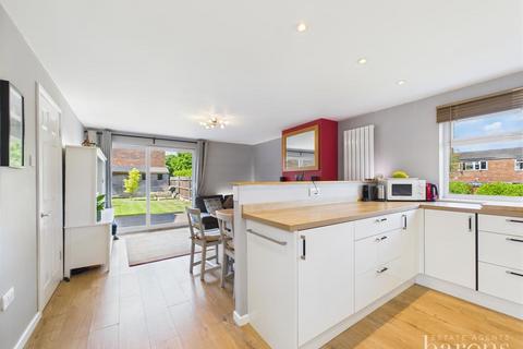 67 Cleaver Road, Basingstoke, RG22 6SH