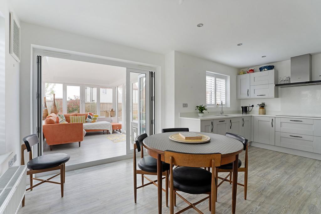 Kitchen dining room