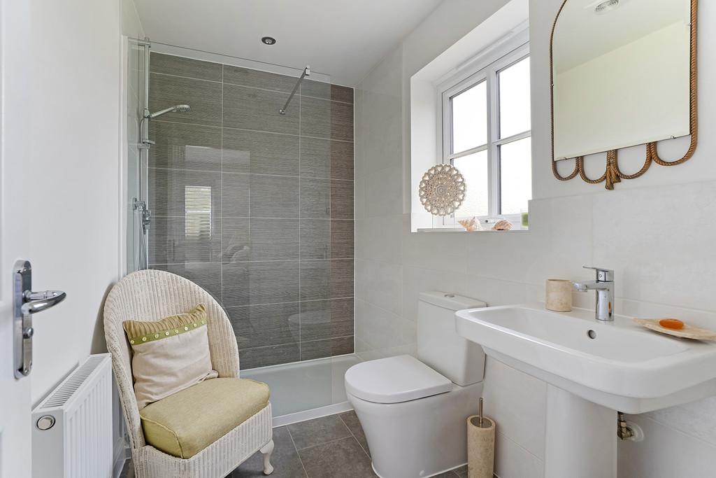 Ensuite bedroom 1