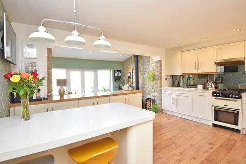 26 Brookfield Crescent, Hampsthwaite, Harrogate, HG3 2EE