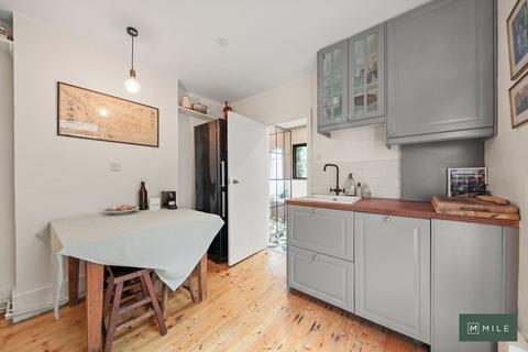 20 Allington Road, London, W10 4AY