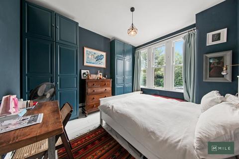 20 Allington Road, London, W10 4AY