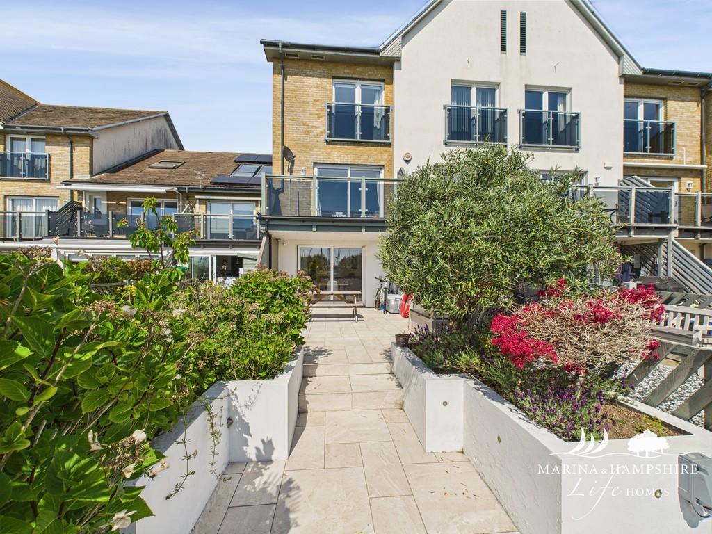 Cam03691 g0 pr0051 still018