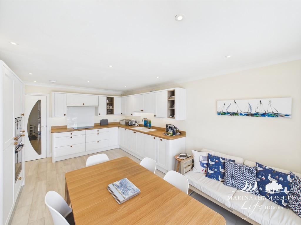 Cam03691 g0 pr0051 still009