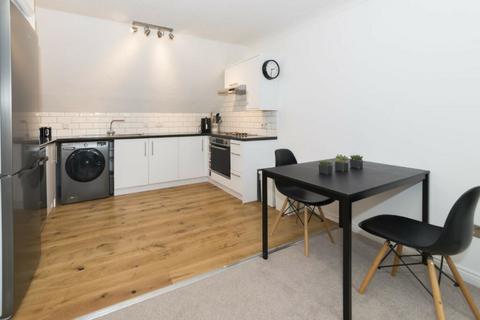 2 bedroom apartment for sale, Wyvern Close, Bracknell