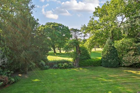 5 bedroom detached house for sale, Blackdown Avenue, Pyrford, GU22
