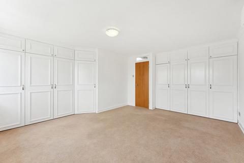 14 Crescent Road, Kingston Upon Thames, KT2 7RG