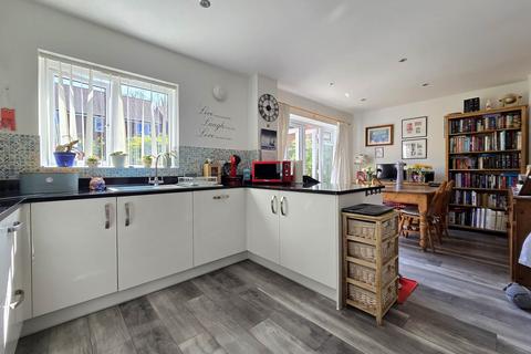 4 bedroom detached house for sale, Birdwood Crescent, Bideford